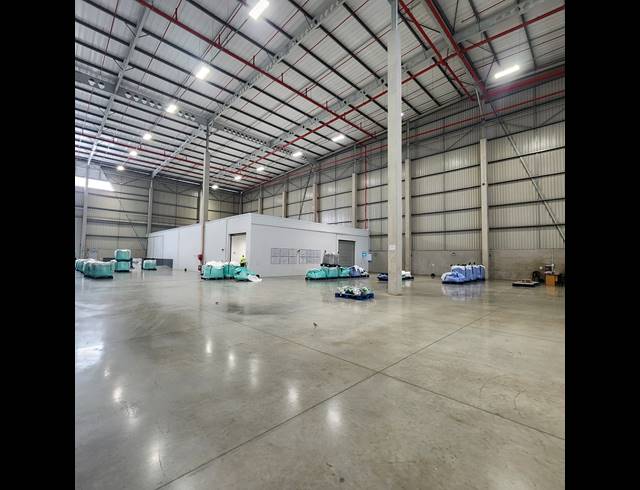 3,450M² WAREHOUSE TO LET IN RIVERHORSE VALLEY